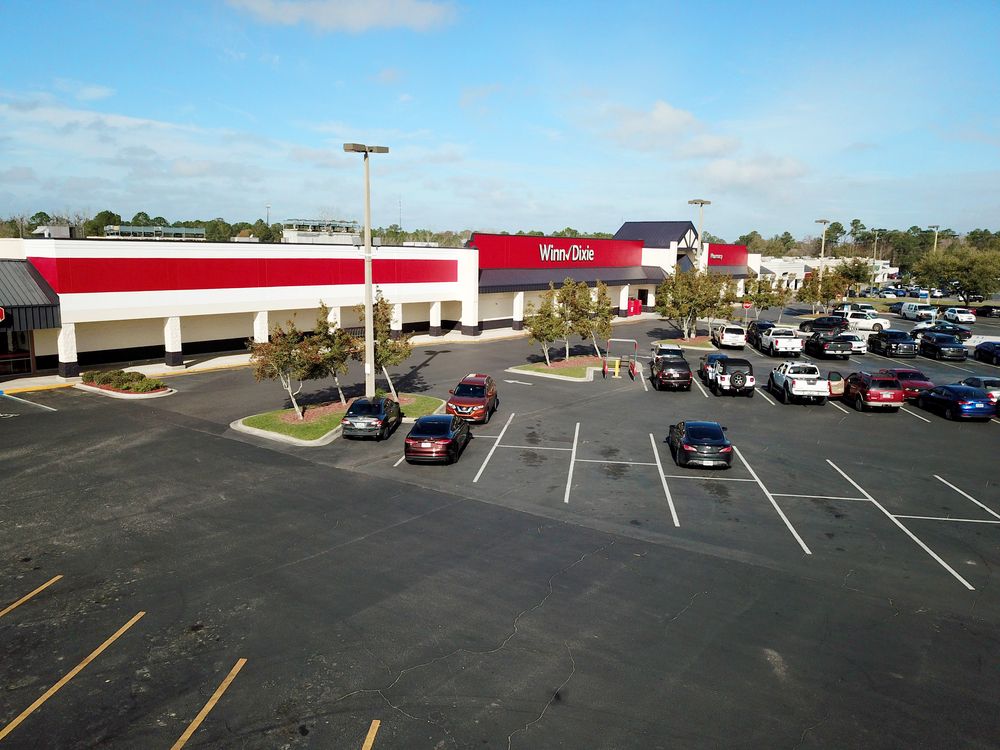 Winn Dixie Anchored Retail For Lease : 1452 S 6th St, Macclenny, FL 32063